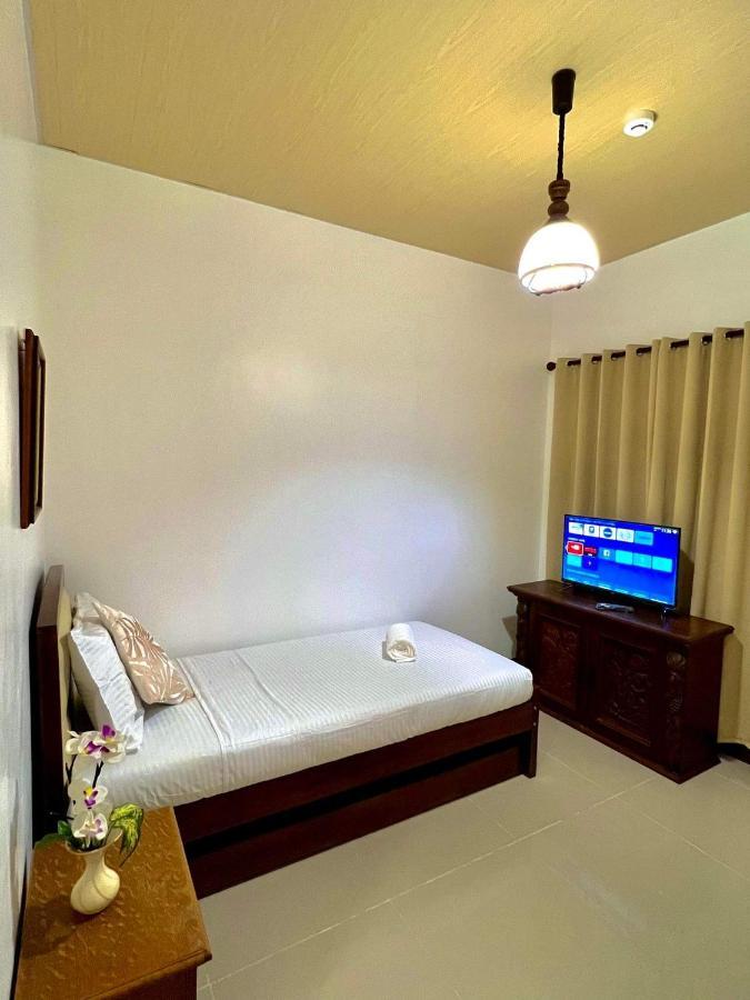 E&R Airport Hotel Dumaguete City Extérieur photo